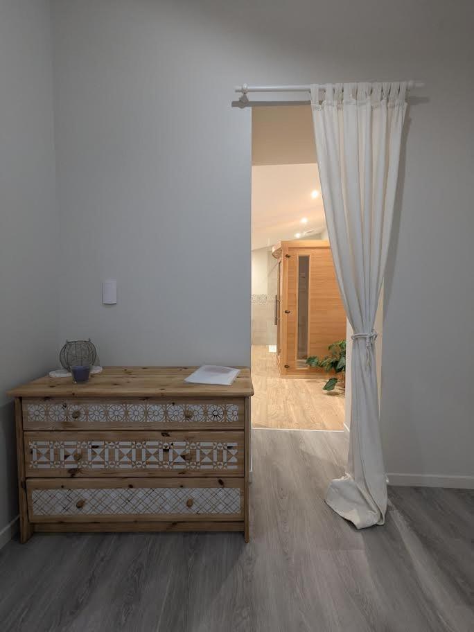 Le Boheme, Sauna & Spa Riorges Экстерьер фото
